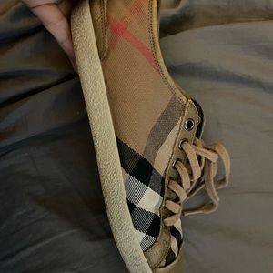 Burberry sneakers